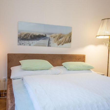 Huebsches Privatzimmer Mit Bad Perchtoldsdorf Exteriér fotografie